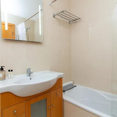 White 62 House - Private Terrace & Albufeira
